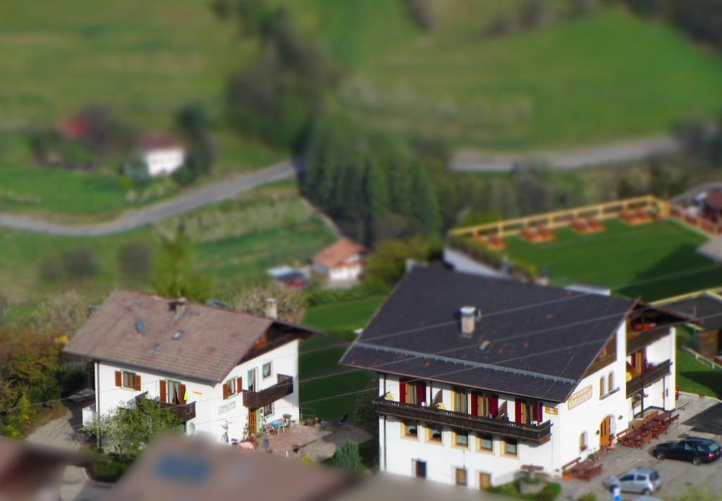 Pension Apartments Klotznerhof Schenna Exterior foto